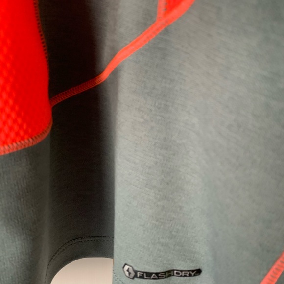 The North Face light weight 1/4 zip pullover sz S - Picture 5 of 7